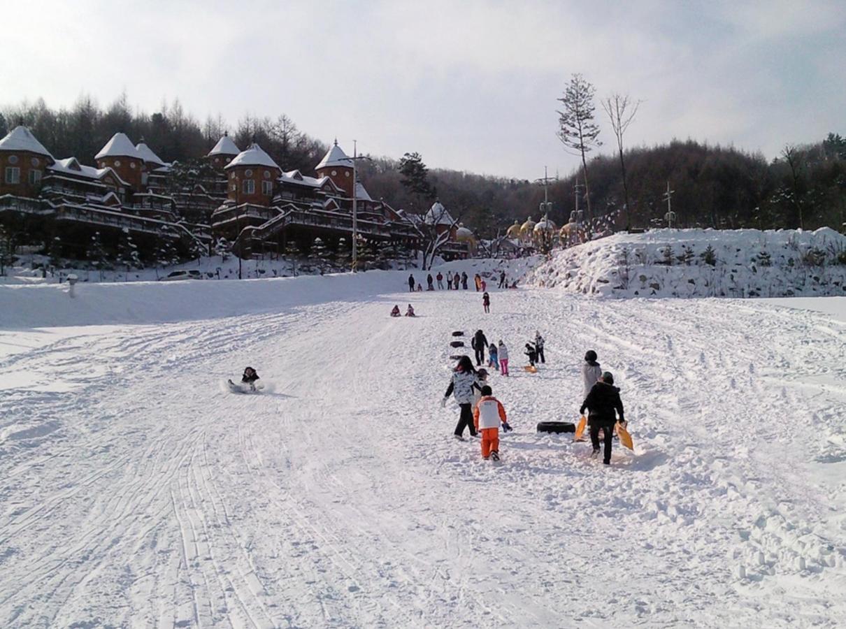 Elf Resort Hotel Pyeongchang Exterior photo