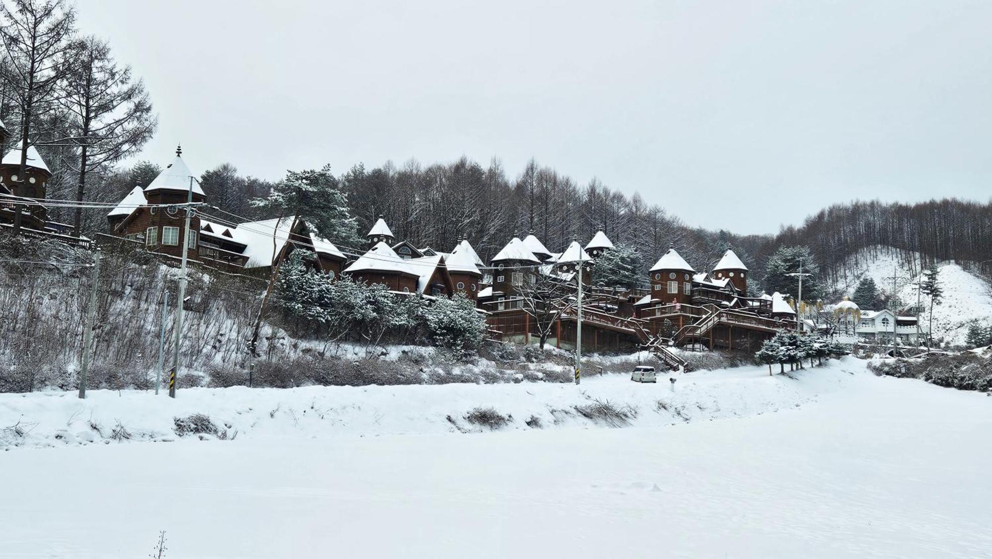 Elf Resort Hotel Pyeongchang Exterior photo